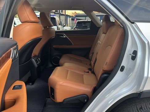 Used 2022 Lexus RX 350L Premium image 21