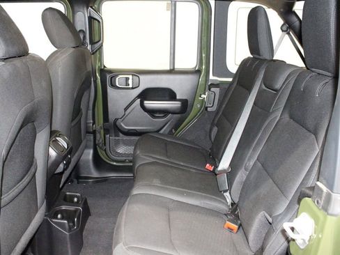 Used 2021 Jeep Wrangler Unlimited Sport image 10