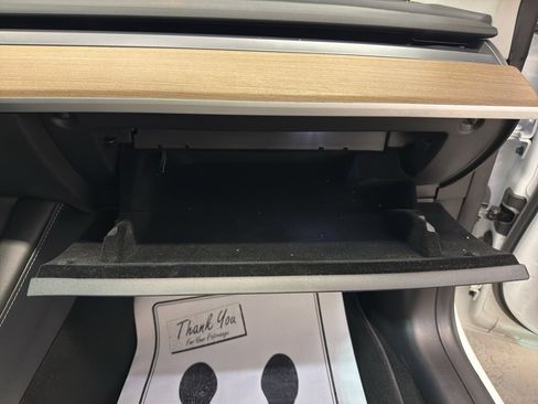 Used 2021 Tesla Model 3 Long Range image 23