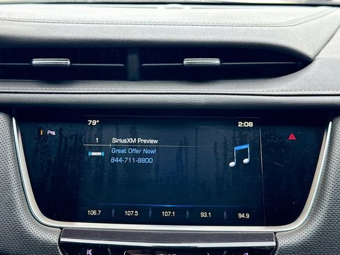 Used 2019 Cadillac XT5 FWD image 16