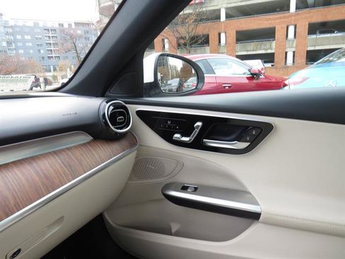 Used 2024 Mercedes-Benz C 300 4MATIC Sedan image 17