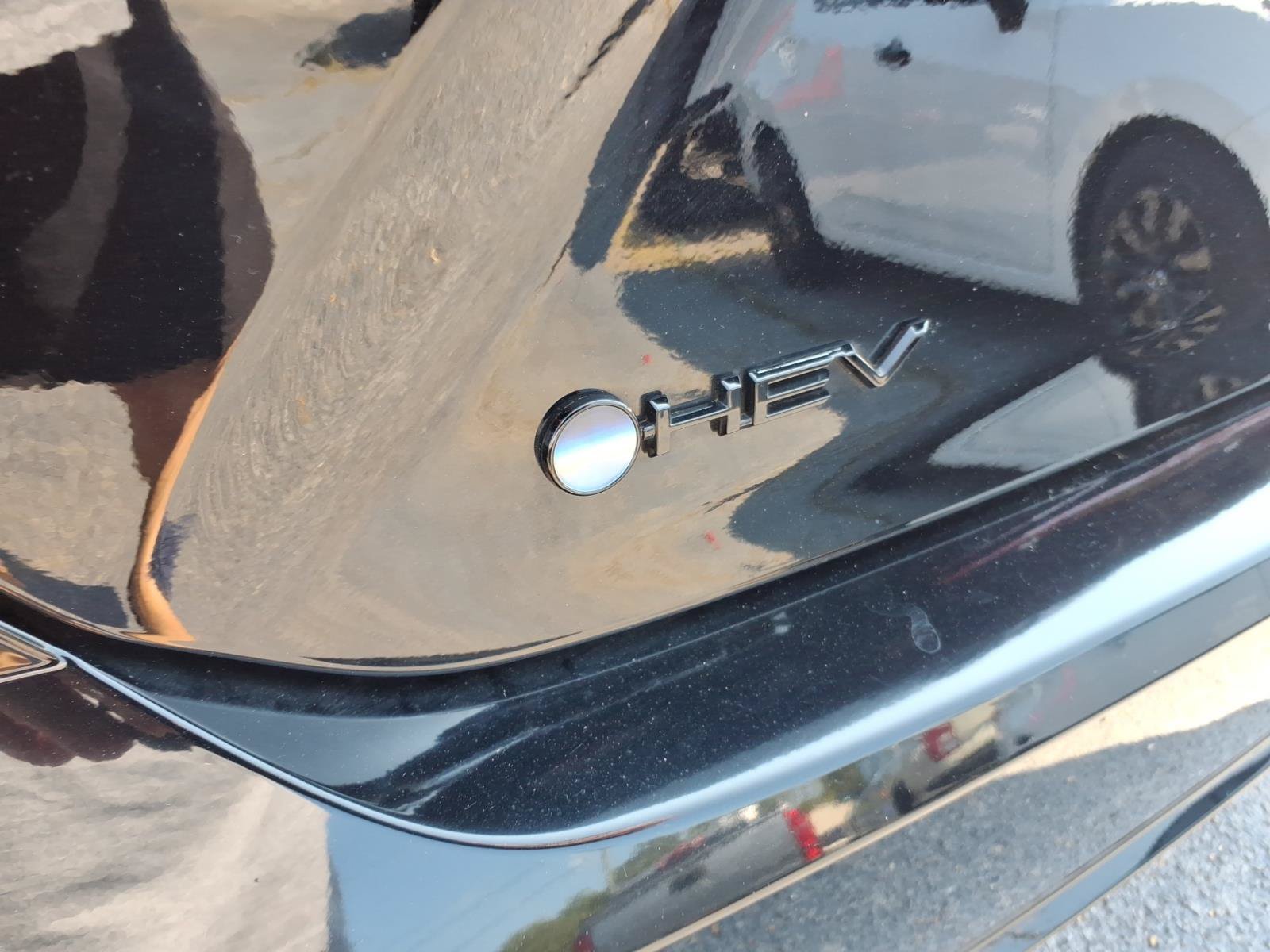 Used 2026 Toyota Camry Hybrid FWD image 12
