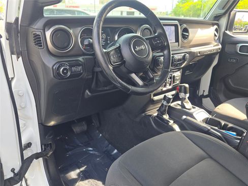 Certified 2018 Jeep Wrangler Unlimited Sport S AWD/4WD image 24
