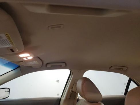 Used 2011 Ford Fusion SEL image 22