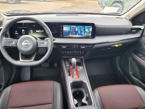New 2026 Nissan Kicks SR w/ SR Premium Package image 11