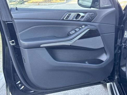 Used 2025 BMW X7 xDrive40i image 19