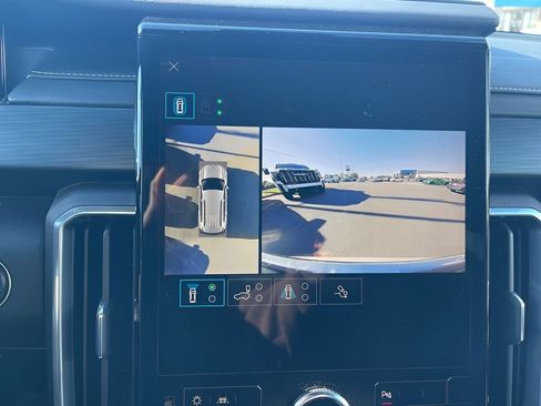 Used 2025 GMC Acadia Elevation FWD image 23