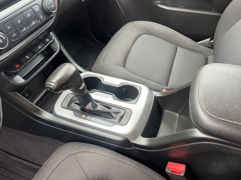 Used 2020 Chevrolet Colorado LT w/ LT Convenience Package image 25