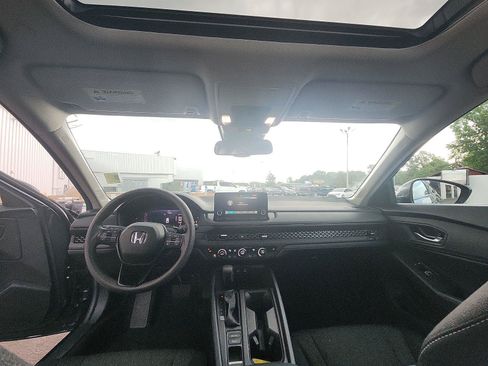 Used 2024 Honda Accord EX image 21