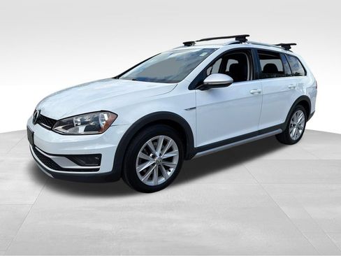 Used 2017 Volkswagen Golf Alltrack S AWD/4WD image 3