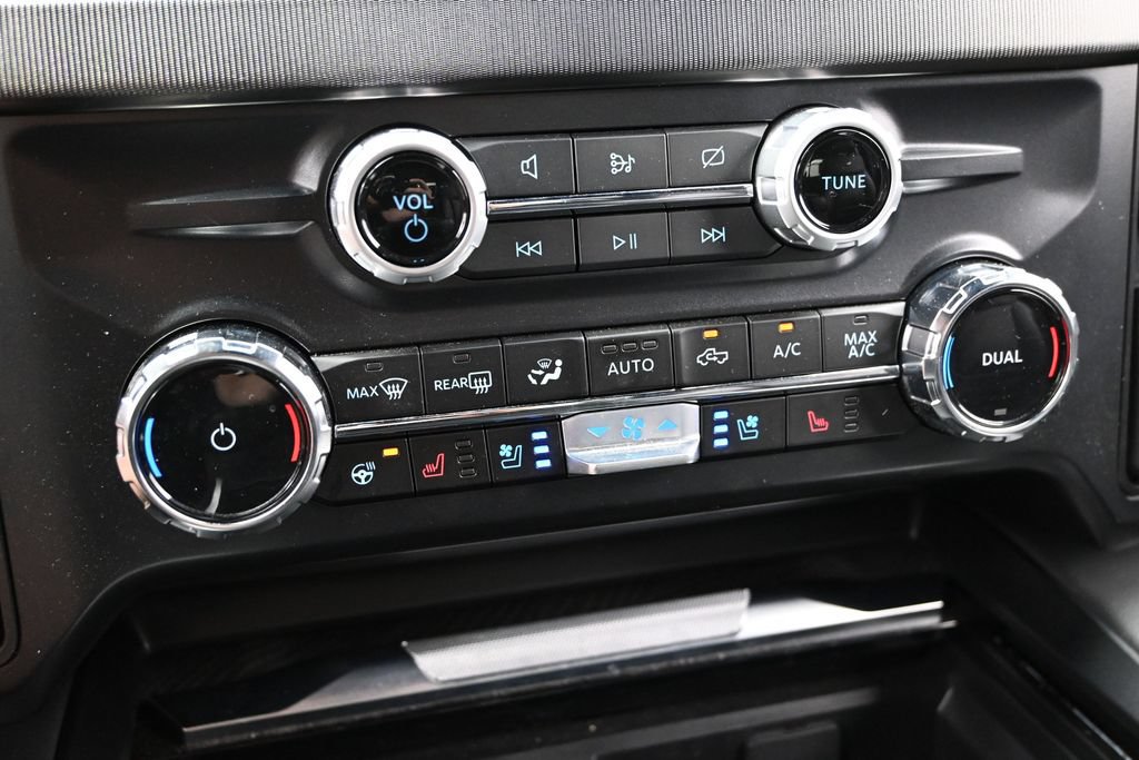 Used 2024 Ford F250 Platinum AWD/4WD image 47