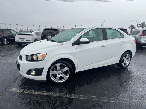 Used 2013 Chevrolet Sonic LTZ image 3