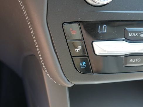 Used 2020 Ford Explorer Platinum w/ Premium Technology Package AWD/4WD image 6