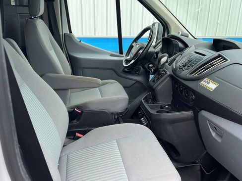 Used 2019 Ford Transit 150 130 Low Roof RWD image 22