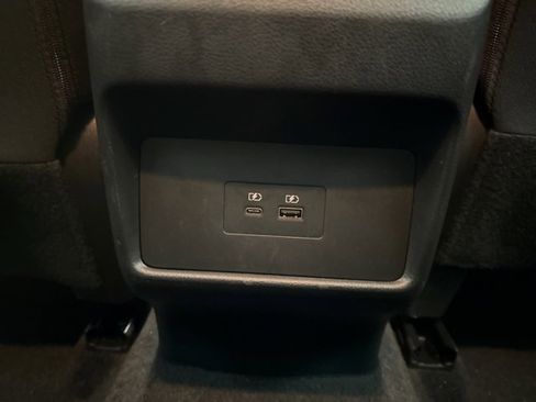 Used 2023 Nissan Rogue SV image 18