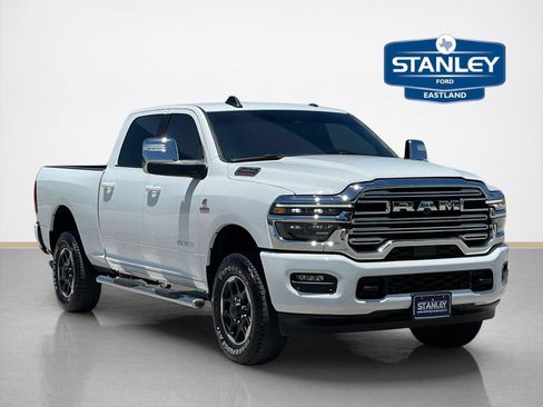 Used 2025 RAM 2500 Laramie AWD/4WD image 1