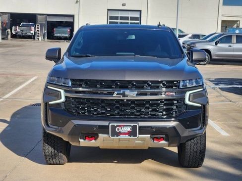 Used 2021 Chevrolet Tahoe Z71 w/ Z71 Signature Package image 10