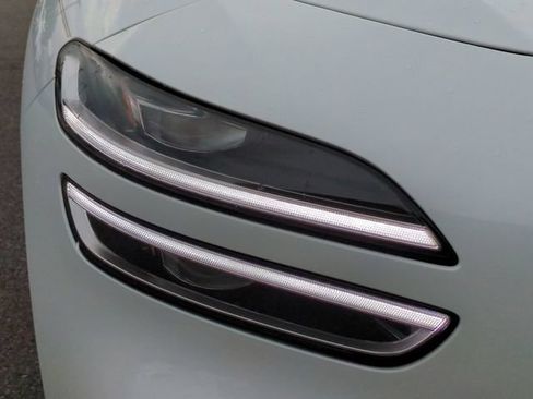 Certified 2026 Genesis G70 2.5T RWD image 9