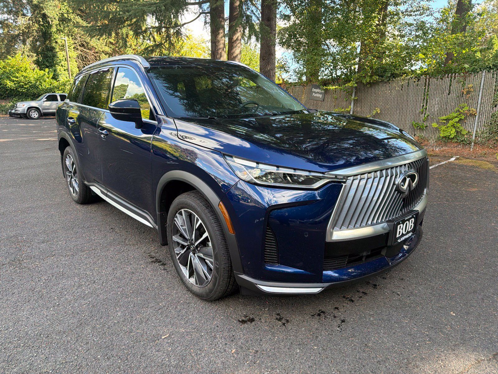 Certified 2026 INFINITI QX60 Luxe w/ Cargo Package AWD/4WD image 3