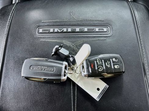 Used 2022 RAM 1500 Limited AWD/4WD image 42