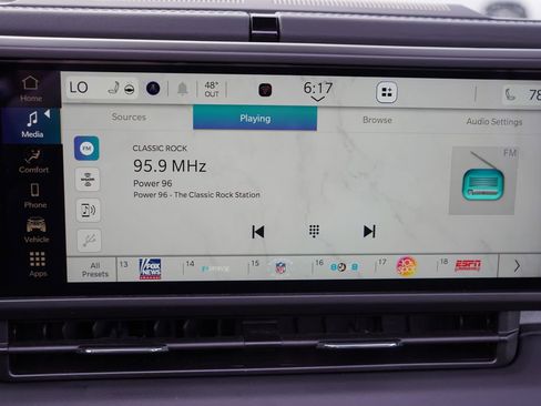 Certified 2025 Jeep Wrangler Unlimited Sahara w/ Safety Group image 26