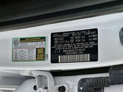 Certified 2026 Hyundai Elantra Sport FWD image 30