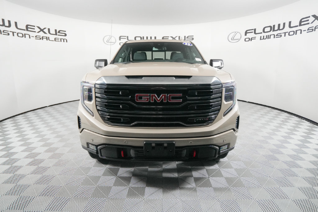 Used 2023 GMC Sierra 1500 AT4 w/ AT4 Preferred Package AWD/4WD image 2