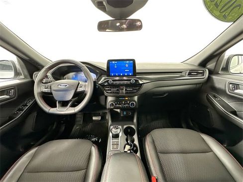 Used 2023 Ford Escape ST-Line Select image 3