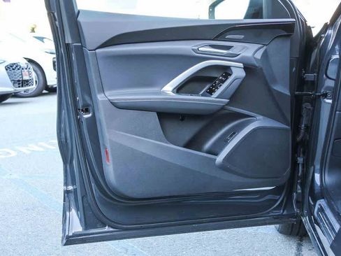 Used 2025 Audi Q5 Premium Plus image 22