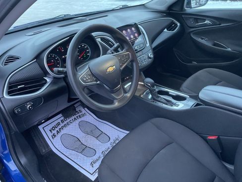 Used 2023 Chevrolet Malibu LT image 4