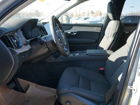 New 2026 Volvo XC90 B6 Plus w/ Protection Package Premier image 5