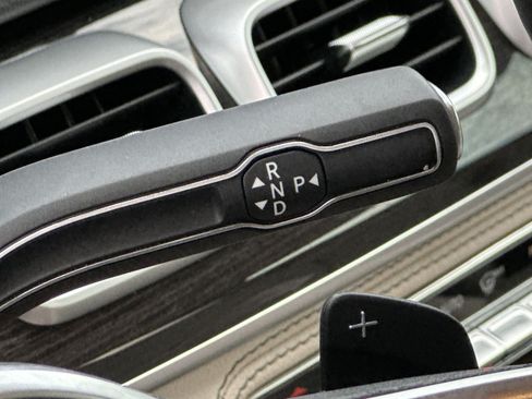 Used 2022 Mercedes-Benz GLE 350 4MATIC w/ Premium Package image 30