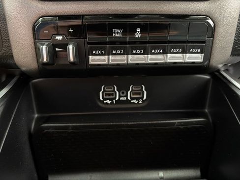 Used 2020 RAM 2500 Big Horn w/ Level 1 Equipment Group AWD/4WD image 16
