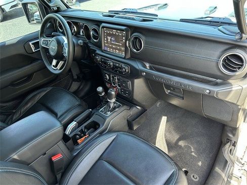 Used 2023 Jeep Wrangler Unlimited Rubicon 4xe image 17