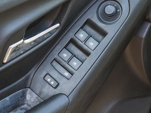 Used 2019 Chevrolet Trax LT w/ Driver Confidence Package FWD image 26