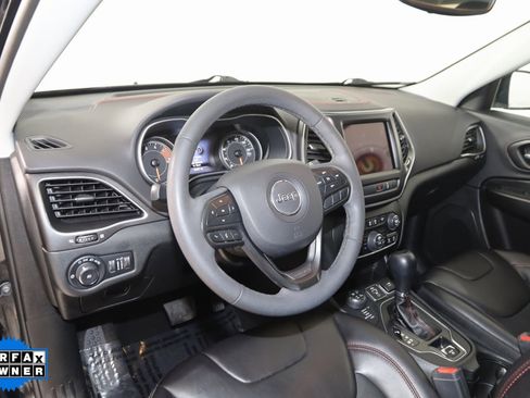 Used 2022 Jeep Cherokee Trailhawk image 24