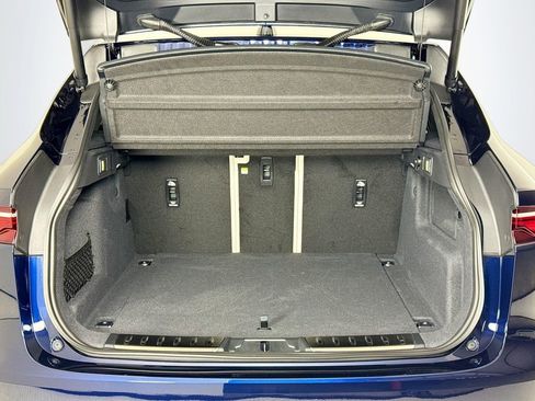 Certified 2025 Jaguar F-PACE R-Dynamic S image 25