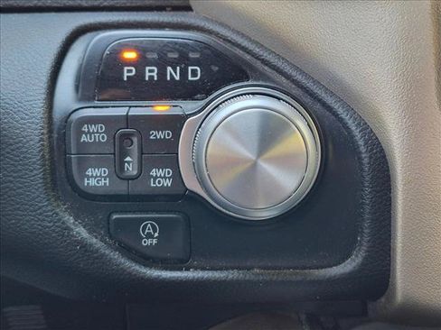 Used 2019 RAM 1500 Laramie w/ Sport Appearance Package AWD/4WD image 12