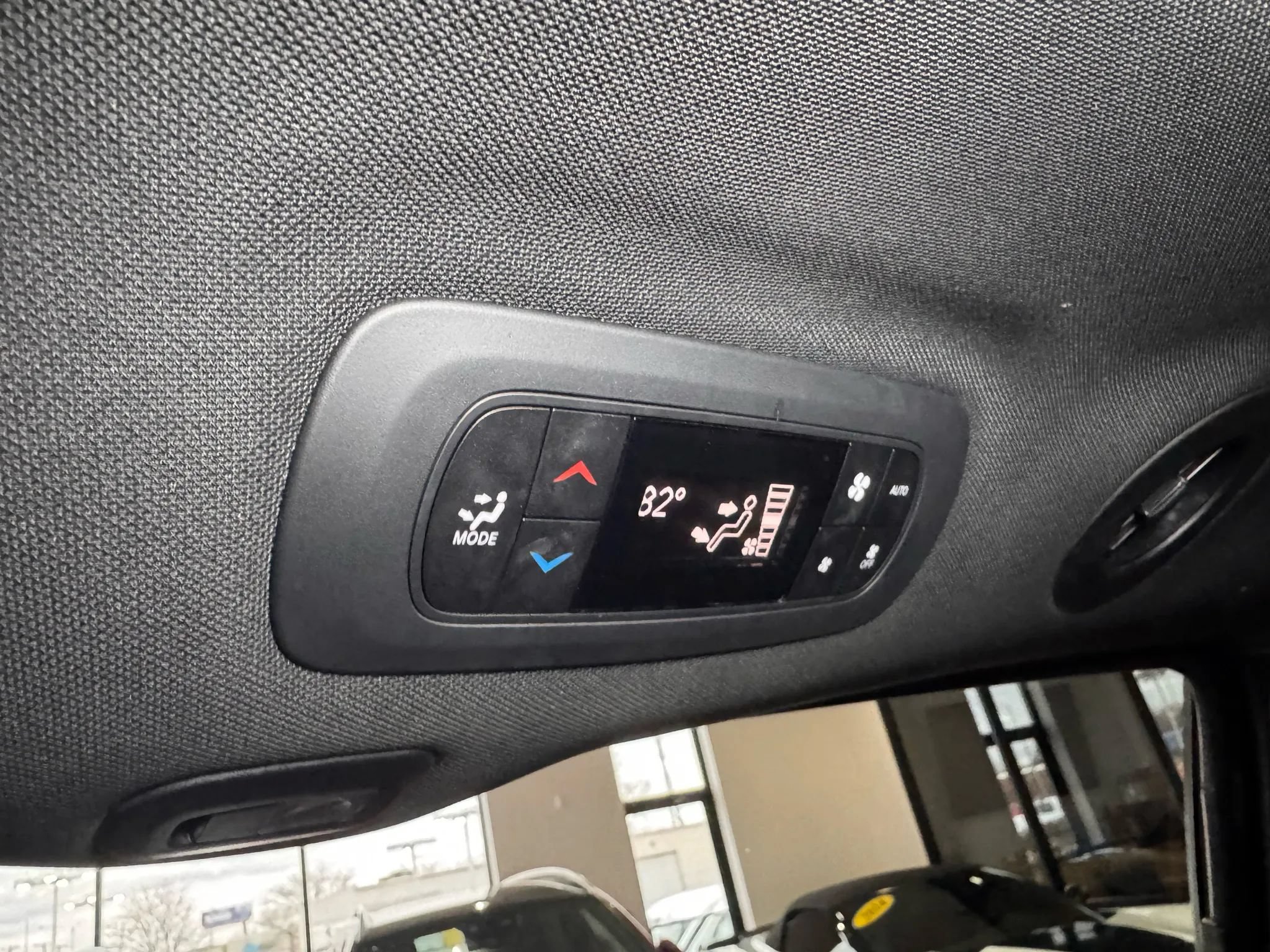 Used 2019 Chrysler Pacifica Touring-L Plus w/ Advanced Safetytec Group FWD image 43