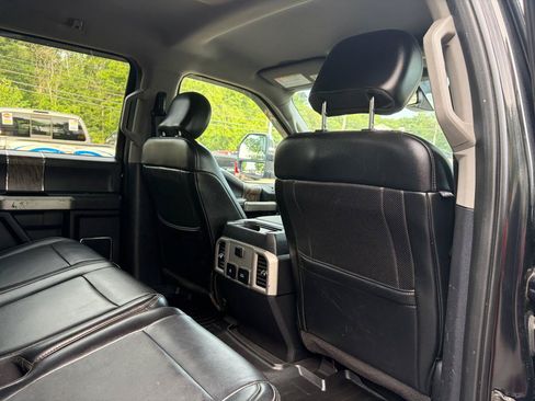 Used 2019 Ford F350 Lariat w/ Lariat Ultimate Package AWD/4WD image 47