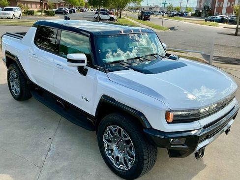 Used 2025 GMC Hummer EV 3X image 4