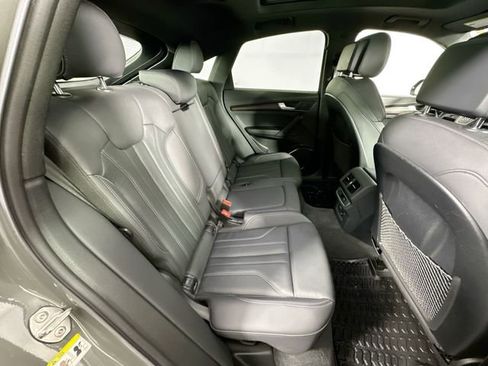 Used 2023 Audi Q5 2.0T Premium w/ Convenience Package image 27