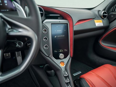 New 2026 McLaren 750S Spider RWD image 34