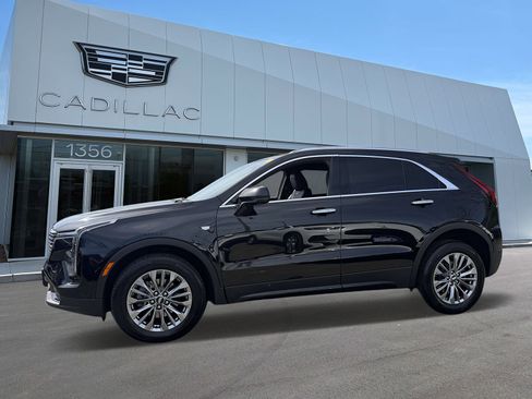 Certified 2024 Cadillac XT4 Premium Luxury AWD/4WD image 3