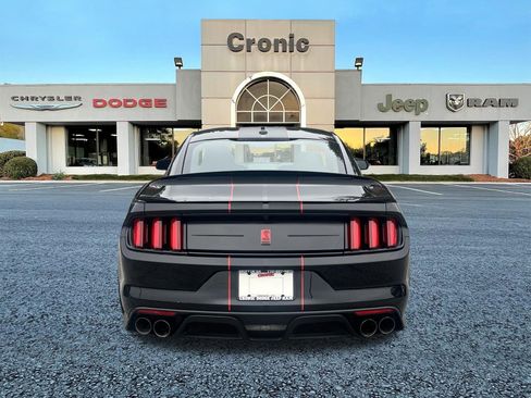 Used 2019 Ford Mustang Shelby GT350R w/ GT350R Equipment Group 920A RWD image 4