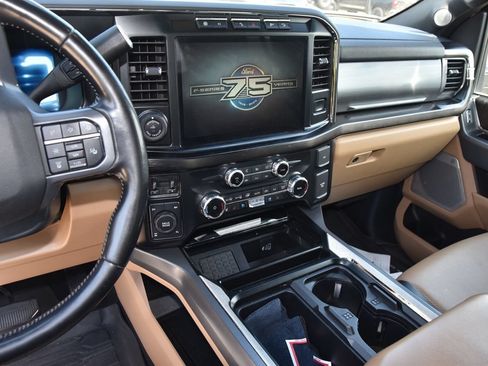 Used 2023 Ford F250 Lariat w/ Lariat Ultimate Package AWD/4WD image 9