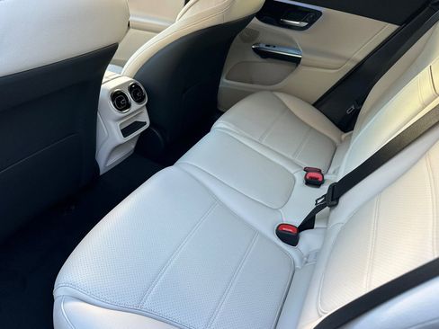 New 2026 Mercedes-Benz GLC 300 image 11