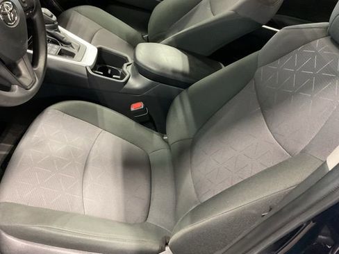 Used 2025 Toyota RAV4 XLE image 11