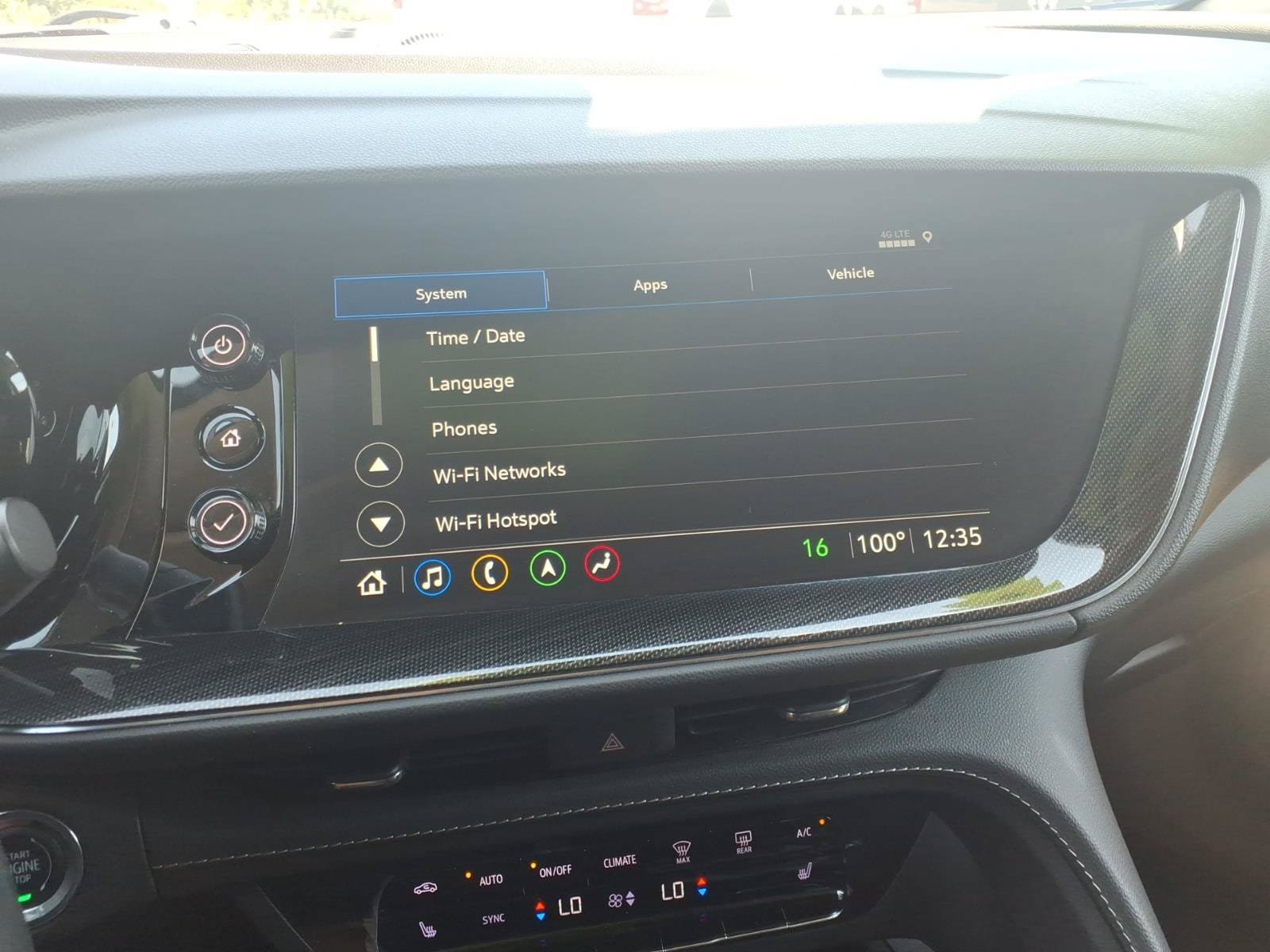 Used 2022 Buick Envision Essence w/ Technology Package I FWD image 19