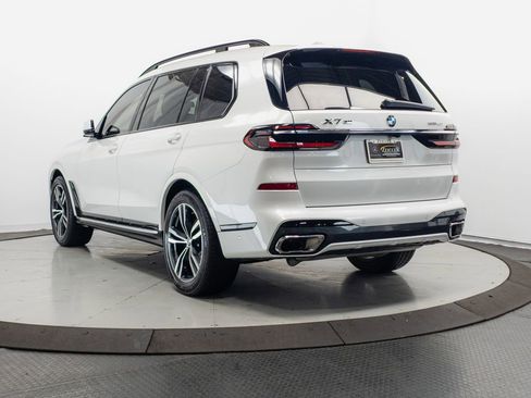 Used 2023 BMW X7 xDrive40i w/ M Sport Package AWD/4WD image 30